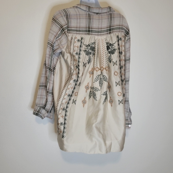 Jame and delancey embroidered plaid top - Picture 1 of 6